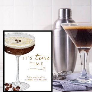 Es ist Tini Zeit Lustiges Espresso-Martini-Bar-Sch Poster