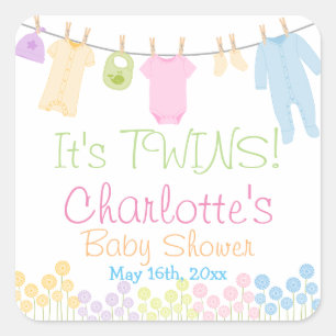Es ist TWINS! Kleine Kleidung Kinderdusche Party Quadratischer Aufkleber