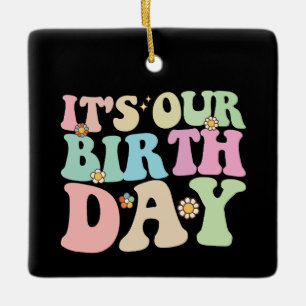 Es ist unser Geburtstag Zwillinge Groovy Retro Keramikornament