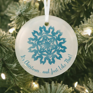 Es ist Weihnachten. Genau wie diese Schneeflocke Ornament Aus Glas