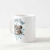 Es ist Zoomie Time Calico Cat Kaffeetasse (Vorderseite Links)