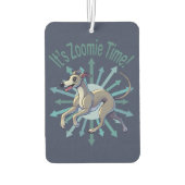 Es ist Zoomie Time Greyhound Autolufterfrischer (Rückseite)