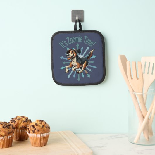 Es ist Zoomie Time Medium Mutt Topflappen (Insitu (Hängend))