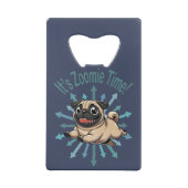Es ist Zoomie Time Mops Geldbeutel Flaschenöffner (Rückseite)