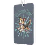 Es ist Zoomie Time Mutt Autolufterfrischer (Links)