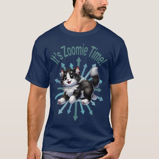 Es ist Zoomie Time Niedlich Black & White Cat T-Shirt (Vorderseite)