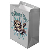 Es ist Zoomie Time Scottish Fold Cat Mittlere Geschenktüte (Rückseite Schrägansicht)