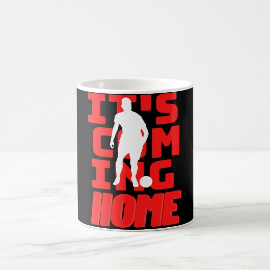 Es kommt nach Hause Fußballspieler-Silhouette Kaffeetasse (Mittel)