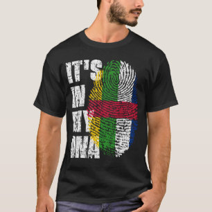 ES LIEGT IN MEINER DNA Flagge der Zentralafrikanis T-Shirt