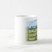 Es nimmt viele Bälle, um die Weise Golf zu Kaffeetasse (Mittel)