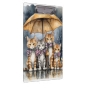 Es regnete draußen, also nannte die Mutterkatze h Klemmbrett (Rechts)