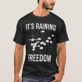 Es_s Raining Freedom Premium Im Flugzeug Paratroop T-Shirt (Vorderseite)