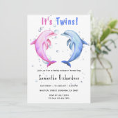 Es sind zwei Delphine unter der Sea Baby Dusche Einladung (Stehend Vorderseite)