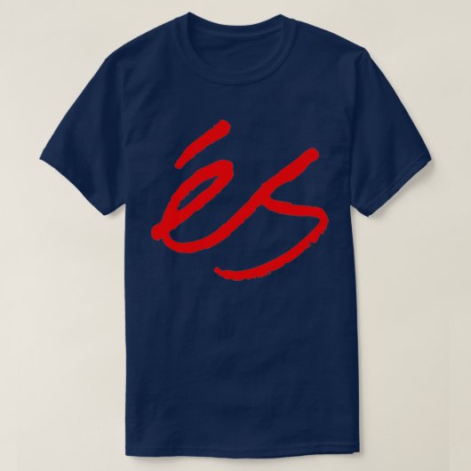 ES Skateboarding in Rot T-Shirt (Design vorne)