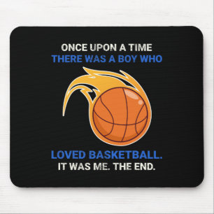 Es war einmal ein Junge, der vom Sketch geliebt wa Mousepad