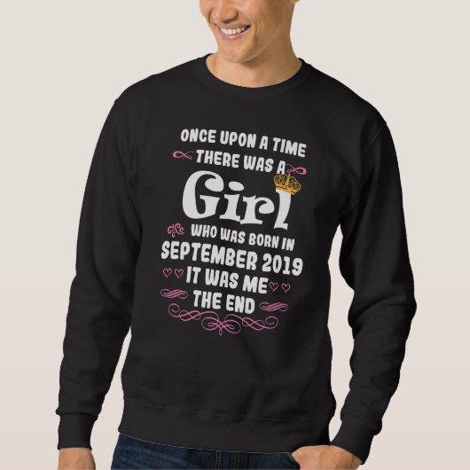 Es war einmal ein Mädchen im September 2019 b Sweatshirt (Vorderseite)