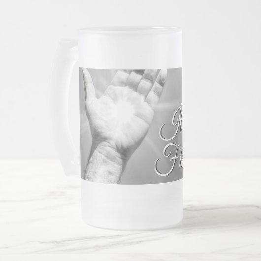 Es wird die Tasse der Mattierten Graustufen-Glasbl (Vorderseite Links)