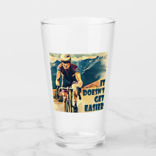 Es wird nicht einfacher Fahrrad zu fahren Glas