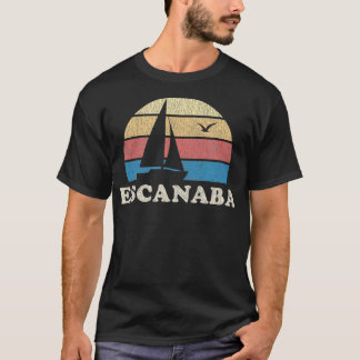 Escanaba MI Vintag Sailboat 70er Throwback Sunset T-Shirt