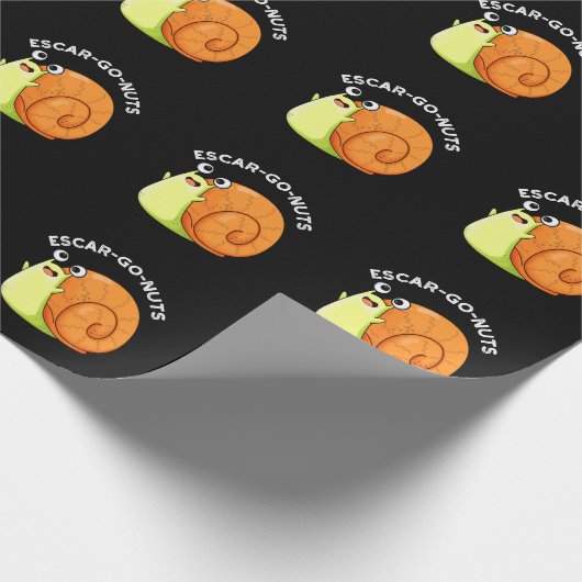 Escar-go Nuts Funny Escargot Snail Pun Dark BG Geschenkpapier (Ecke)