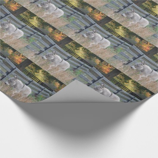 Esel in einem Herbstfeld Geschenkpapier (Ecke)