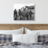 Eskimo Berry Pickers in Nome, Alaska Fotograf Leinwanddruck (Insitu (Schlafzimmer))