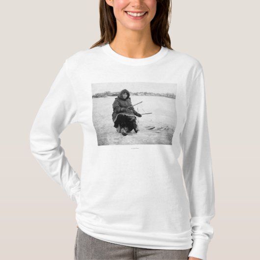 Eskimoeis-Fischen in Nome, Alaska-Fotografie T-Shirt (Vorderseite)