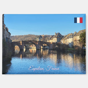 Espalion Stadt in der vulkanischen Region Frankrei Magnet
