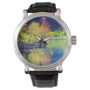 Espenbaum im Herbst, reflektierend im Grant Lake Armbanduhr