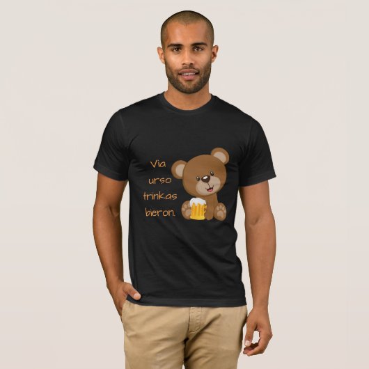 Esperanto: Über urso trinkas bieron. T-Shirt (Vorne ganz)