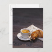 Espresso, Croissants und Zeitungen Postkarte (Vorne/Hinten)