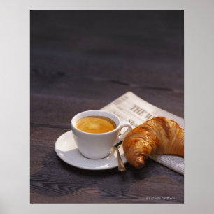 Espresso, Hörnchen und Zeitung Poster