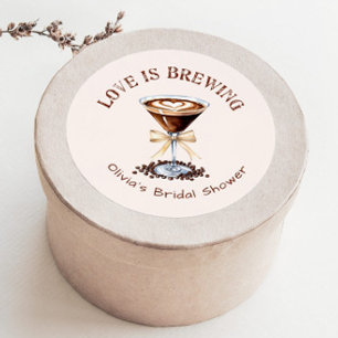 Espresso Martini Love is brewing Brautparty Runder Aufkleber