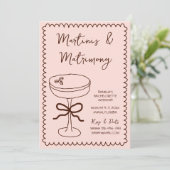 Espresso Martinis & Matrimony Hand Drawn Whimsical Einladung (Stehend Vorderseite)