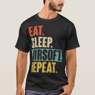 Essen Schlafen Airsoft Wiederholung - Funny Retro  T-Shirt