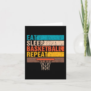 Essen. Schlafen. Basketball. Wieder von vorne. Bas Karte