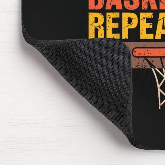 Essen. Schlafen. Basketball. Wieder von vorne. Bas Mousepad (Ecke)