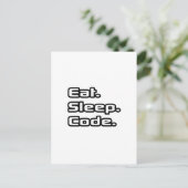 Essen. Schlafen. Code. Postkarte (Stehend Vorderseite)
