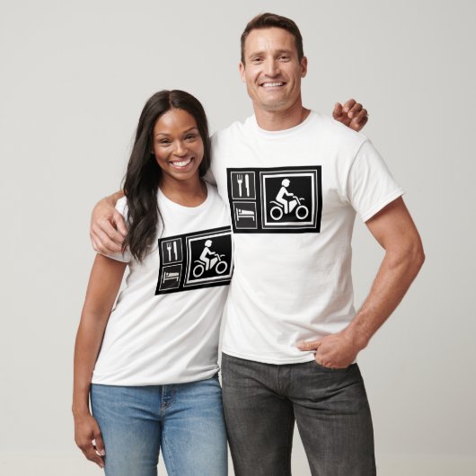 Essen. Schlafen. FAHREN! T-Shirt (Unisex)