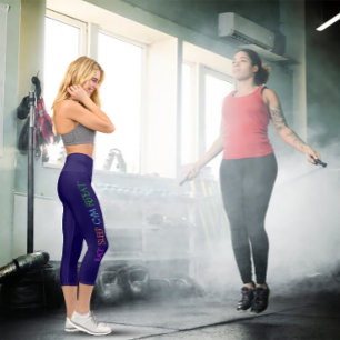 Essen. Schlafen. Fitnessstudio. Wiederholen. Fraue Capri Leggings