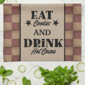 Essen Sie Cookies und trinken Sie warmen Kakao - p Geschirrtuch (Gefaltet)