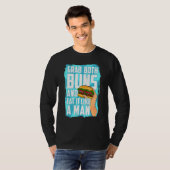 Essen Sie einen Hamburger, beide Brötchen und esse T-Shirt (Vorne ganz)