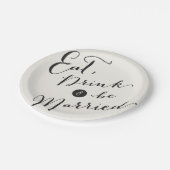 Essen Sie Getränk u. seien Sie verheiratete Pappteller (Schrägansicht)