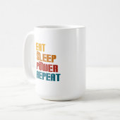 Essen Sie schlafen Power wiederholen lustig Kaffeetasse (Vorderseite Links)