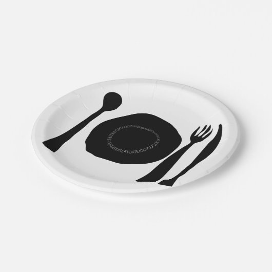 Essen Sie schwarze und weiße Platte und Utensid. Pappteller (Schrägansicht)