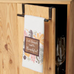 Essen Sie trinken und seien Sie dankbar Geschirrtuch<br><div class="desc">Skizzen von Herbst- und Herbstblättern und Beeren in Braun,  Korallen,  Gold und Grün Akzent dieses Küchentuch. Ideal für Erntedank,  Herbst oder Herbst. PASSENDE Artikel in unserer Sammlung.</div>