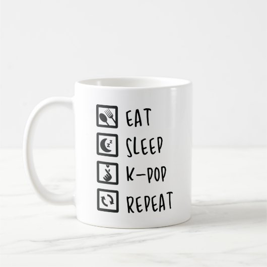 Essen Sie Wiederholungs-perfekte Kaffeetasse (Links)