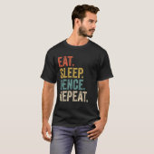Essen Sleep Fence Wiederholungszaun T-Shirt (Vorne ganz)