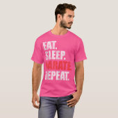 Essen Sleep Karate Wiederholung T-Shirt (Vorne ganz)
