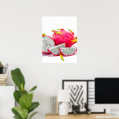 Essen Thema Poster mit Drachenfrucht. (Heimbüro)